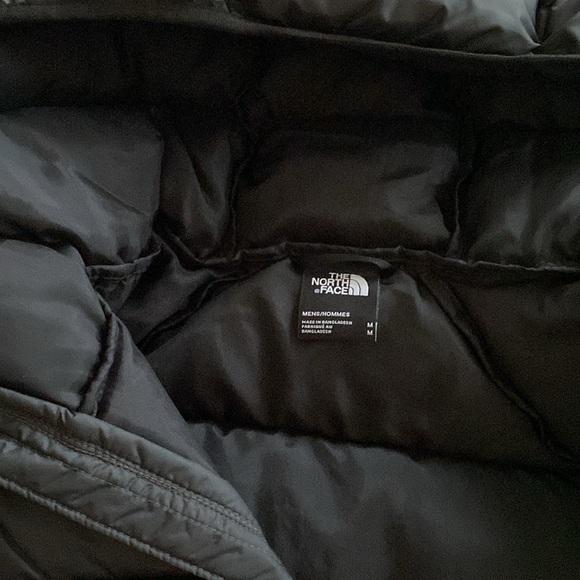 The North Face puffer coat - Picture 8 of 8